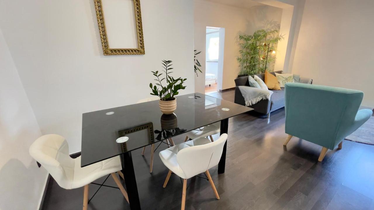 Ferienwohnung Apartamento T2 Com Terraco Grande Quarteira Exterior foto