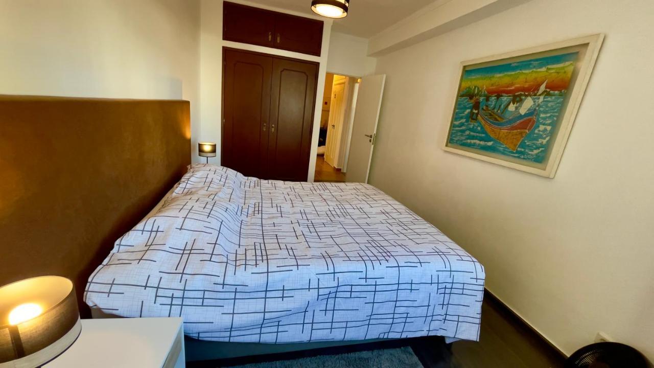 Ferienwohnung Apartamento T2 Com Terraco Grande Quarteira Exterior foto