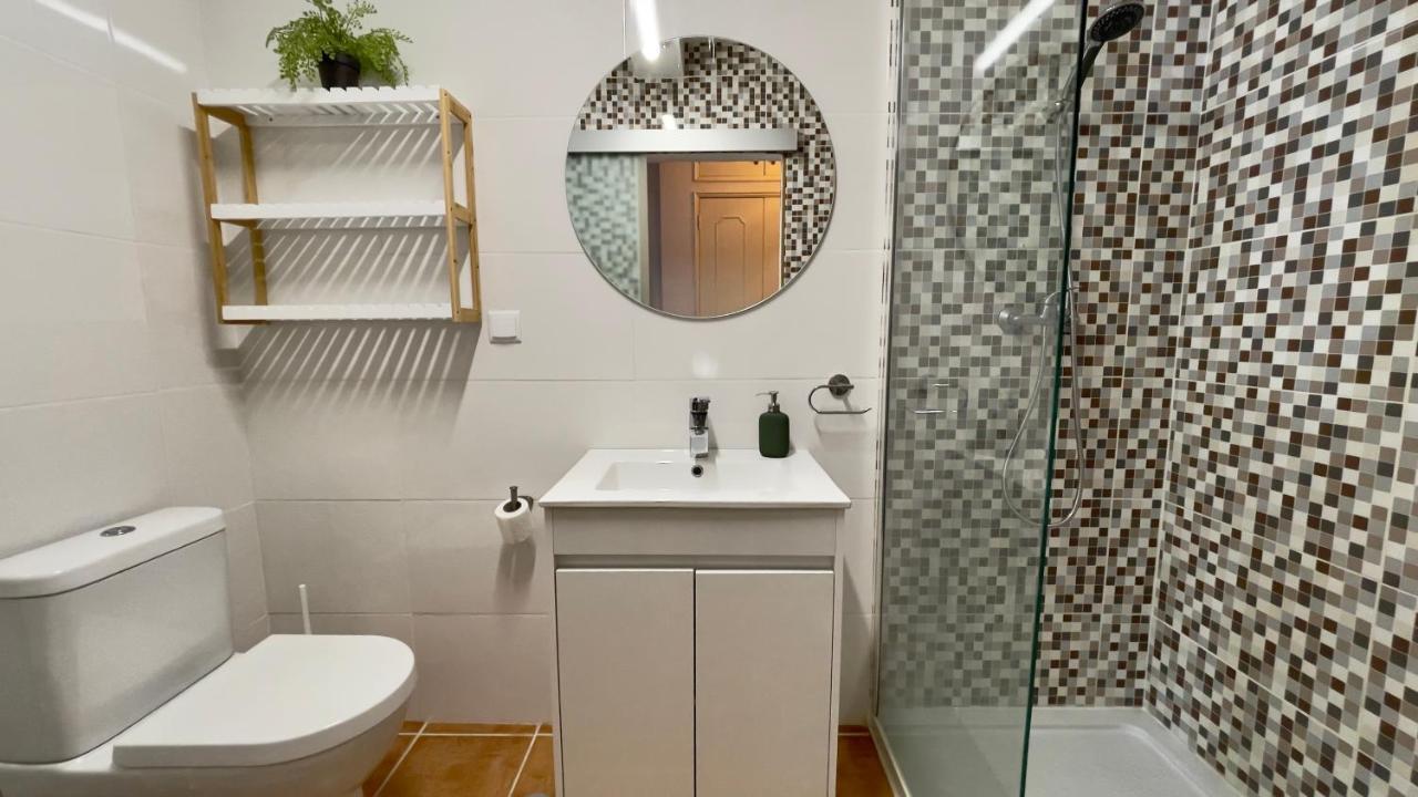 Ferienwohnung Apartamento T2 Com Terraco Grande Quarteira Exterior foto