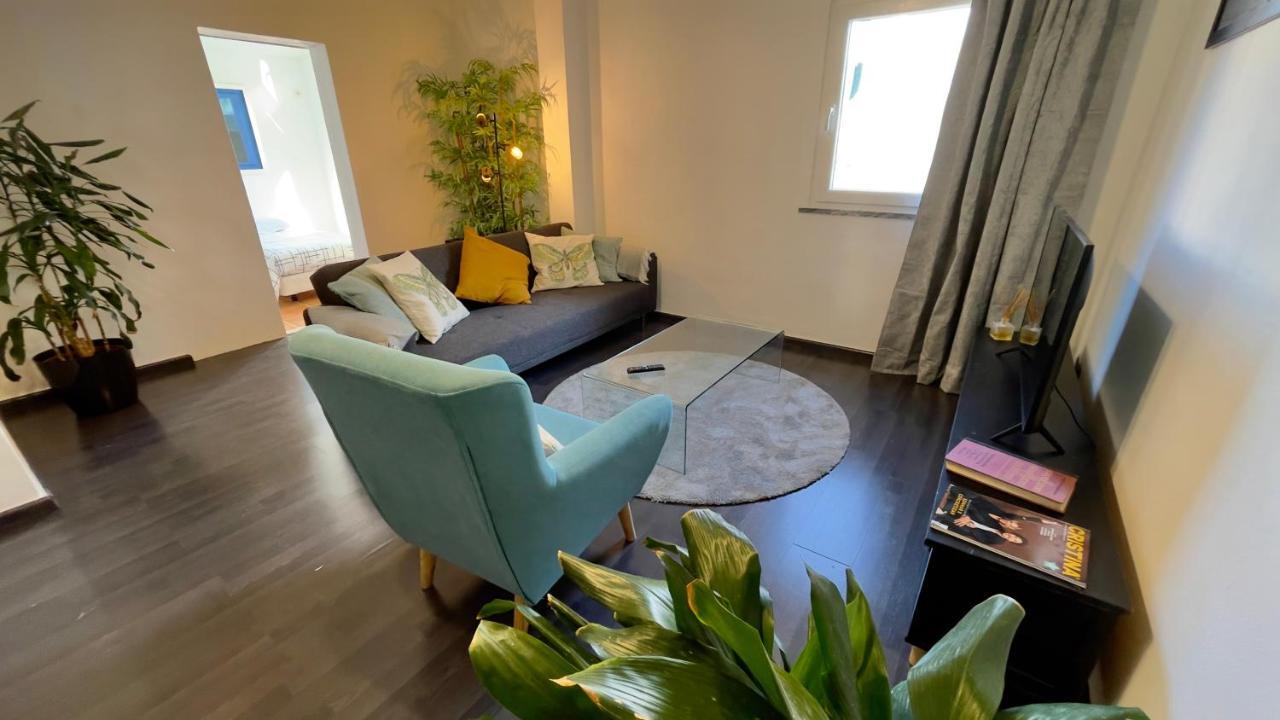 Ferienwohnung Apartamento T2 Com Terraco Grande Quarteira Exterior foto