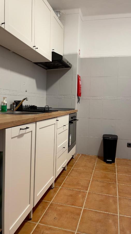 Ferienwohnung Apartamento T2 Com Terraco Grande Quarteira Exterior foto