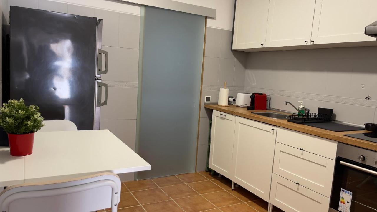 Ferienwohnung Apartamento T2 Com Terraco Grande Quarteira Exterior foto