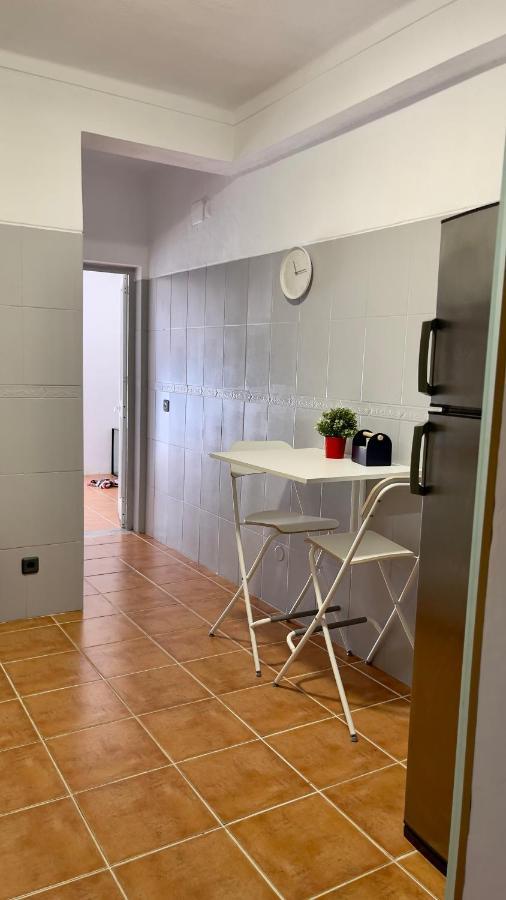 Ferienwohnung Apartamento T2 Com Terraco Grande Quarteira Exterior foto