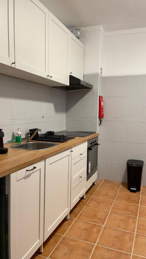 Ferienwohnung Apartamento T2 Com Terraco Grande Quarteira Exterior foto